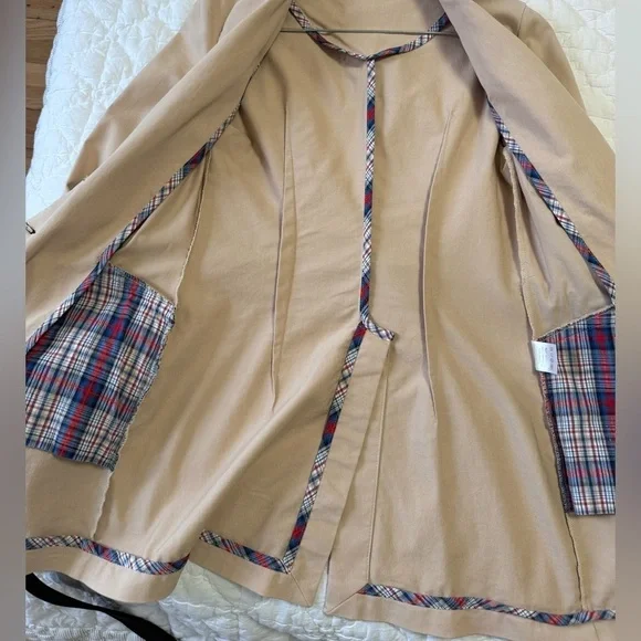 Designer AVTANDIL-73 Beige Jacket in Size Small - Picture 13 of 16